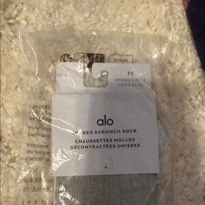 ALO Yoga Scrunch Socks - Light Gray